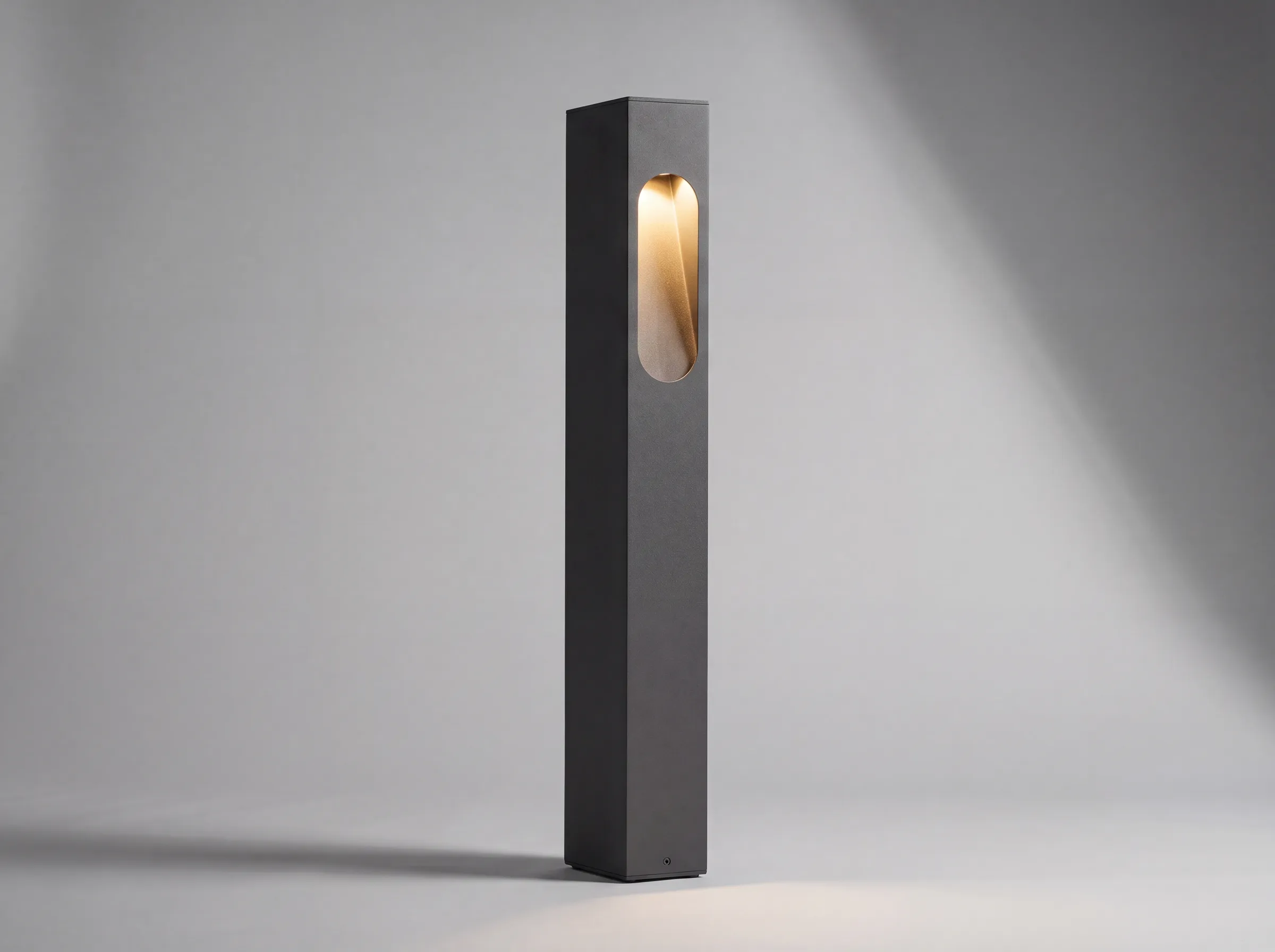 Notch Bollard