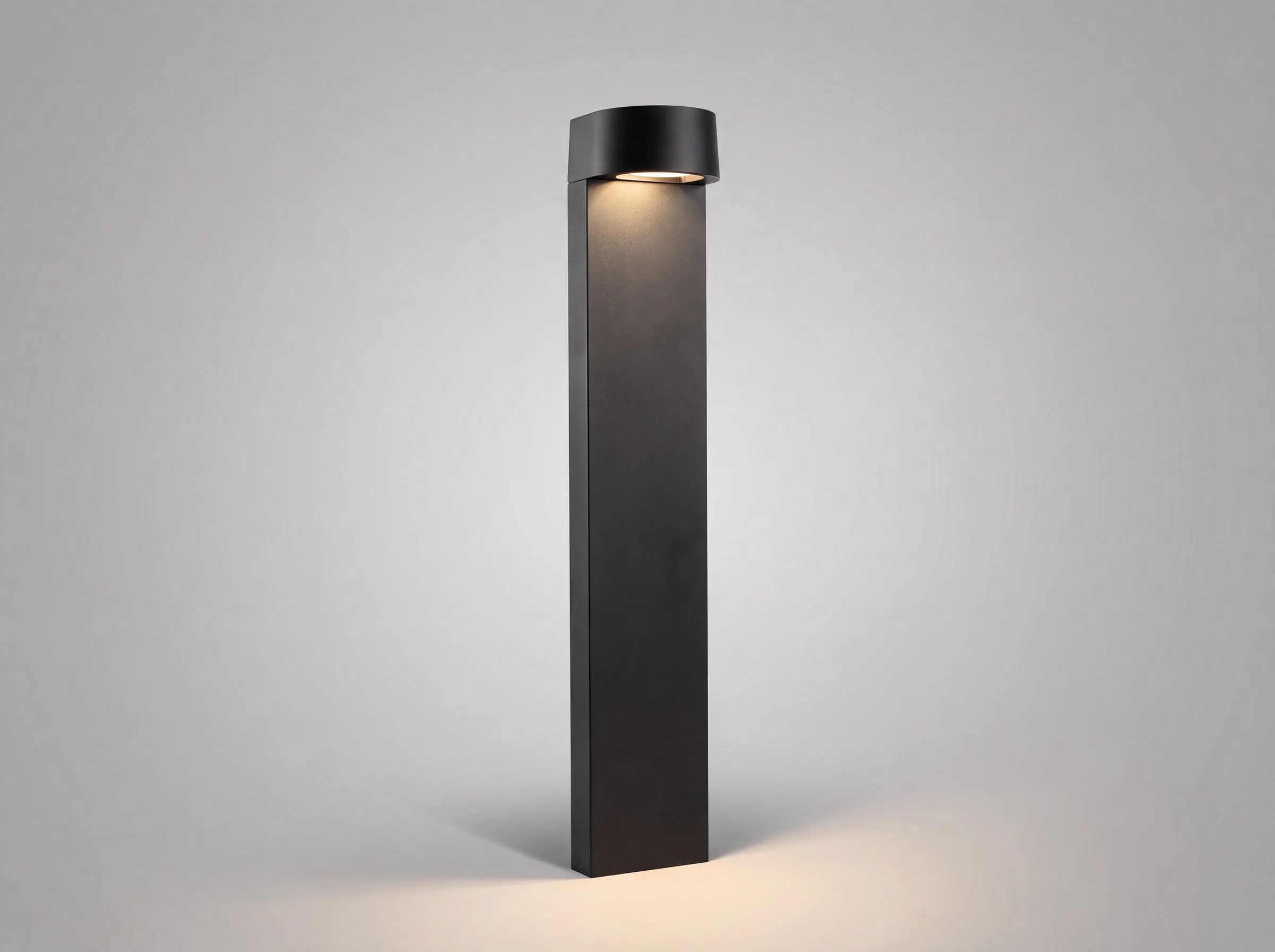 Shade Bollard